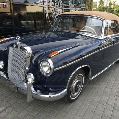 Mercedes Benz 220 S (#1)